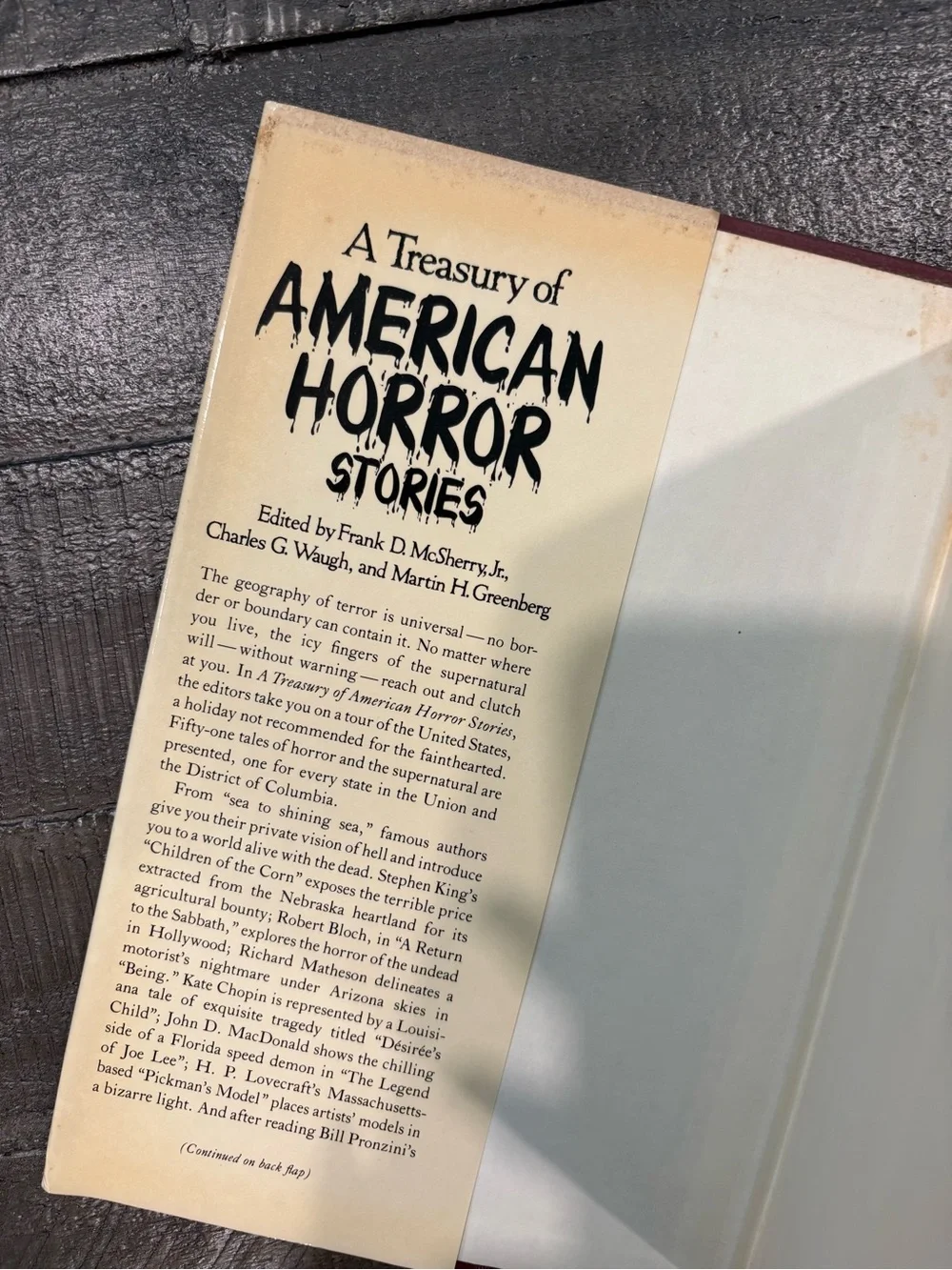 A Treasury of American Horror Stories Hardcover Book